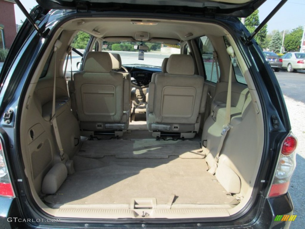 2006 MPV LX - Nordic Green Mica / Beige photo #16