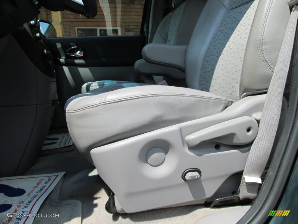 2006 MPV LX - Nordic Green Mica / Beige photo #32