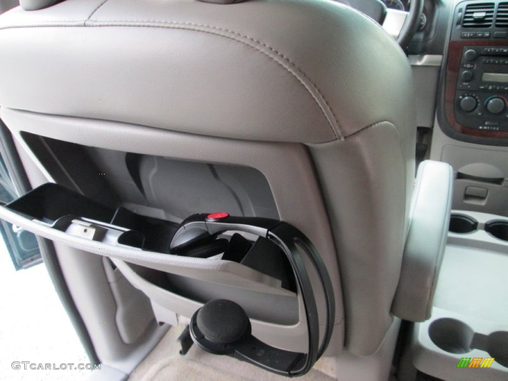 2006 MPV LX - Nordic Green Mica / Beige photo #40