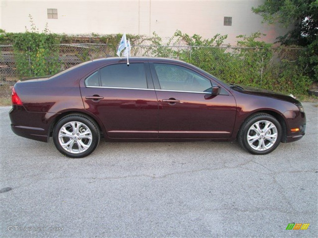 2012 Fusion SE - Bordeaux Reserve Metallic / Medium Light Stone photo #3