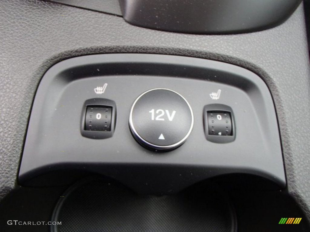 2014 Ford Focus Titanium Hatchback Controls Photo #84752306