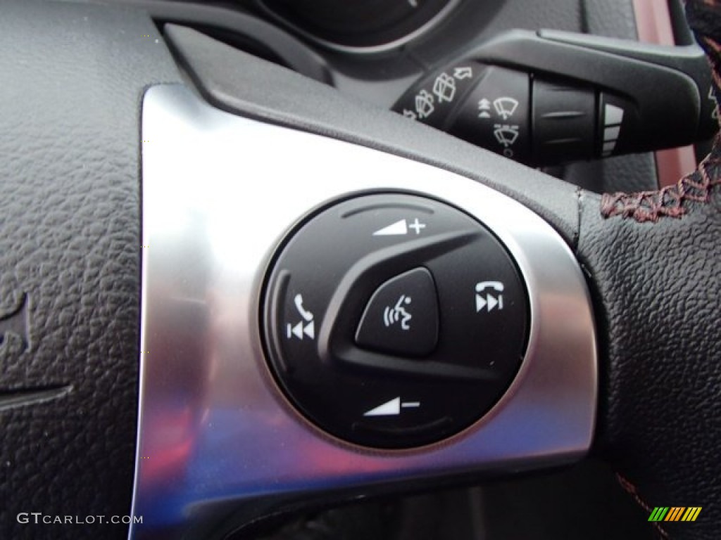 2014 Ford Focus Titanium Hatchback Controls Photo #84752393