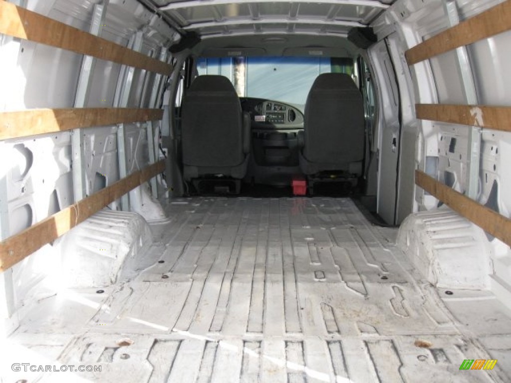 2007 E Series Van E250 Cargo - Oxford White / Medium Flint Grey photo #7