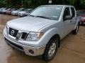 2010 Radiant Silver Metallic Nissan Frontier SE Crew Cab 4x4  photo #8