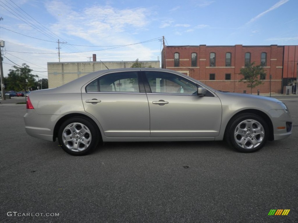 2010 Fusion SE V6 - Smokestone Metallic / Medium Light Stone photo #2