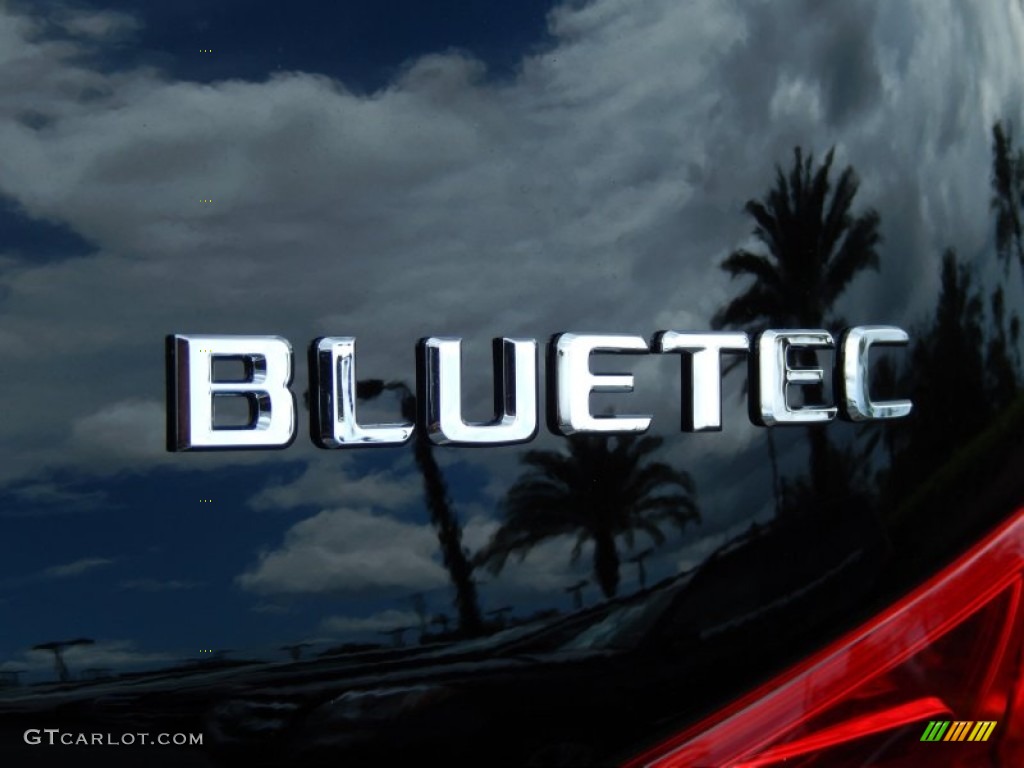 2014 Mercedes-Benz GL 350 BlueTEC 4Matic Marks and Logos Photos