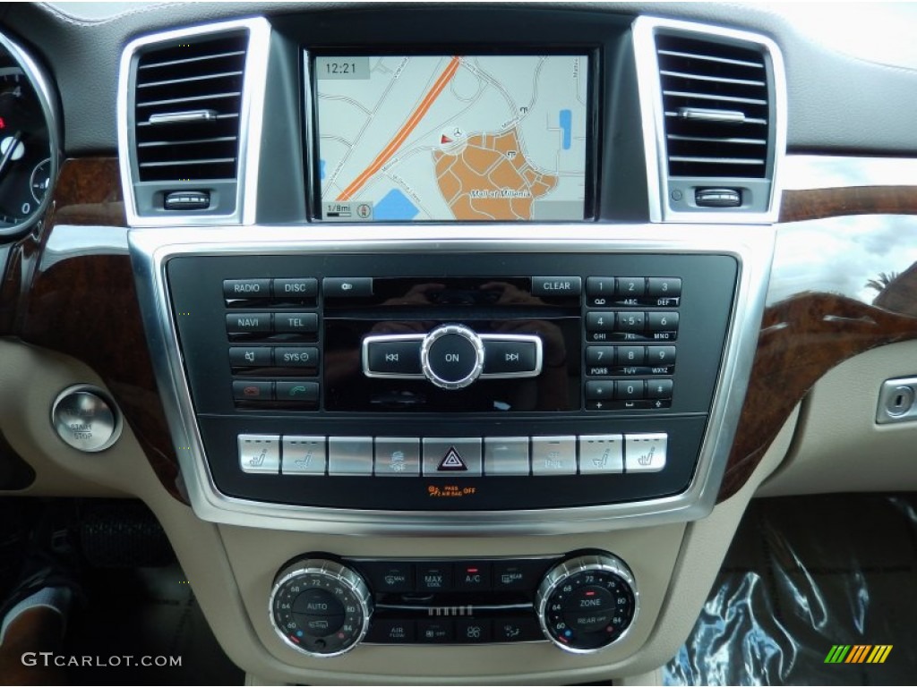 2014 Mercedes-Benz GL 350 BlueTEC 4Matic Controls Photo #84758159