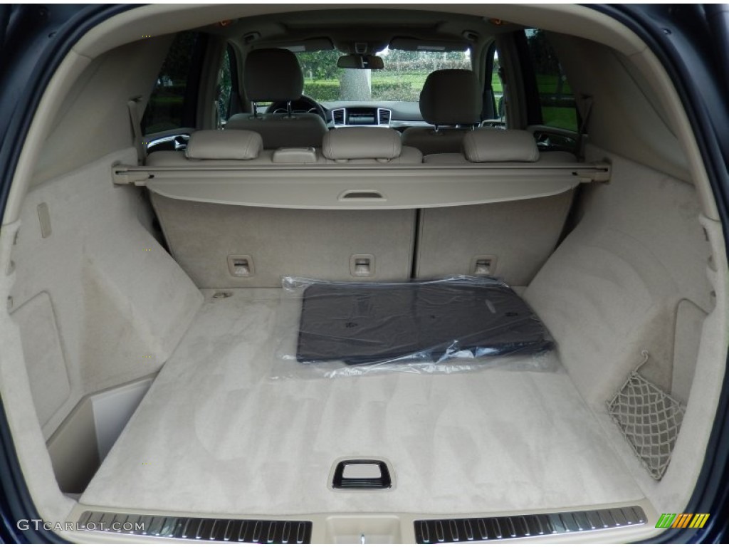 2014 Mercedes-Benz ML 350 Trunk Photo #84758326