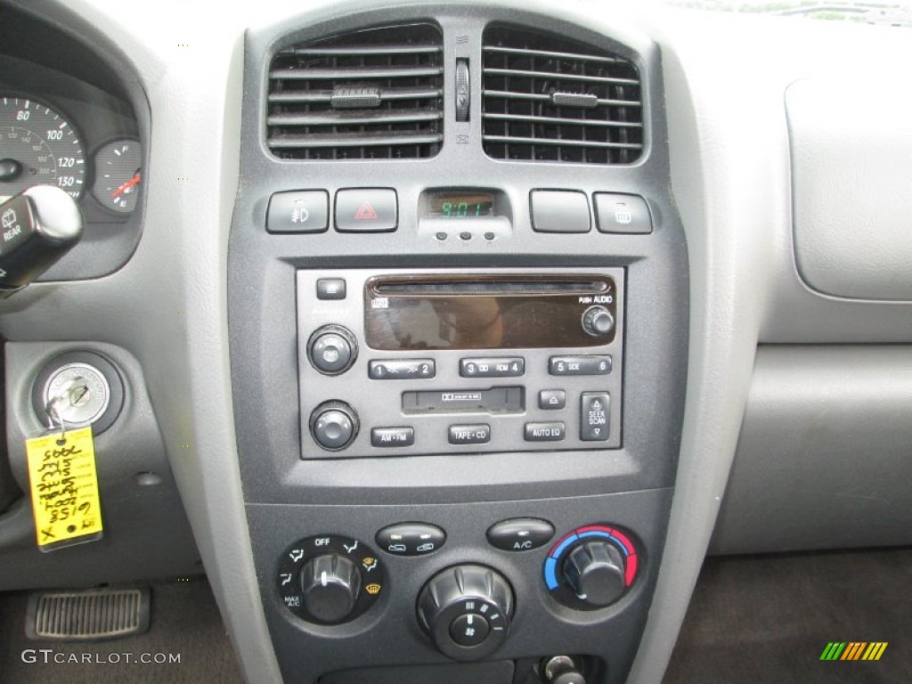 2004 Santa Fe GLS 4WD - Pewter / Gray photo #19