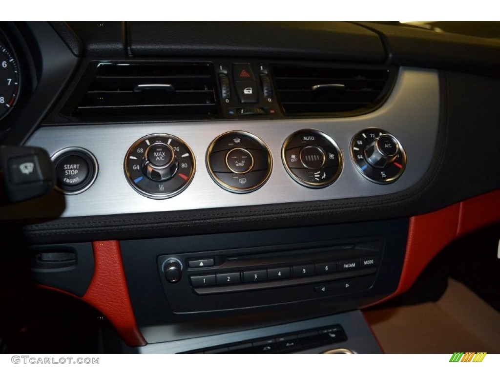 2014 BMW Z4 sDrive35i Controls Photo #84759527