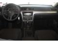 Black - Passat 2.5L S Photo No. 27