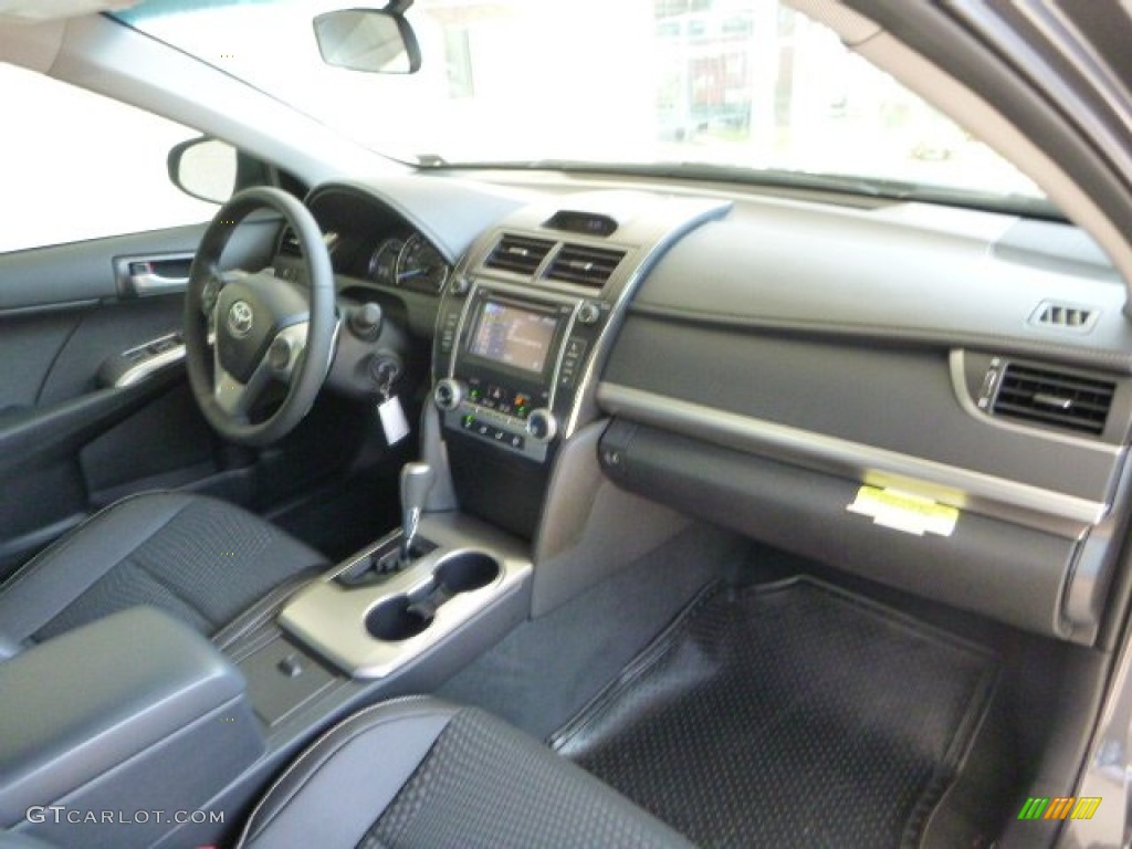 2013 Camry SE - Magnetic Gray Metallic / Black photo #10