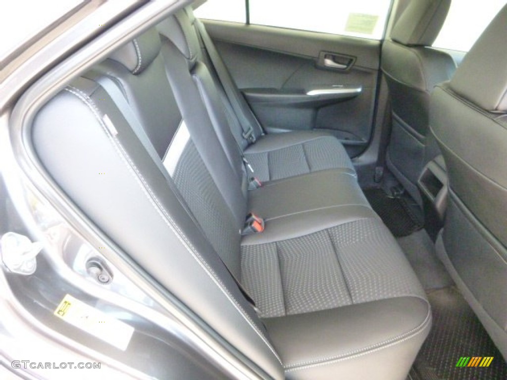 2013 Camry SE - Magnetic Gray Metallic / Black photo #12