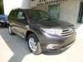 2013 Magnetic Gray Metallic Toyota Highlander SE 4WD  photo #1