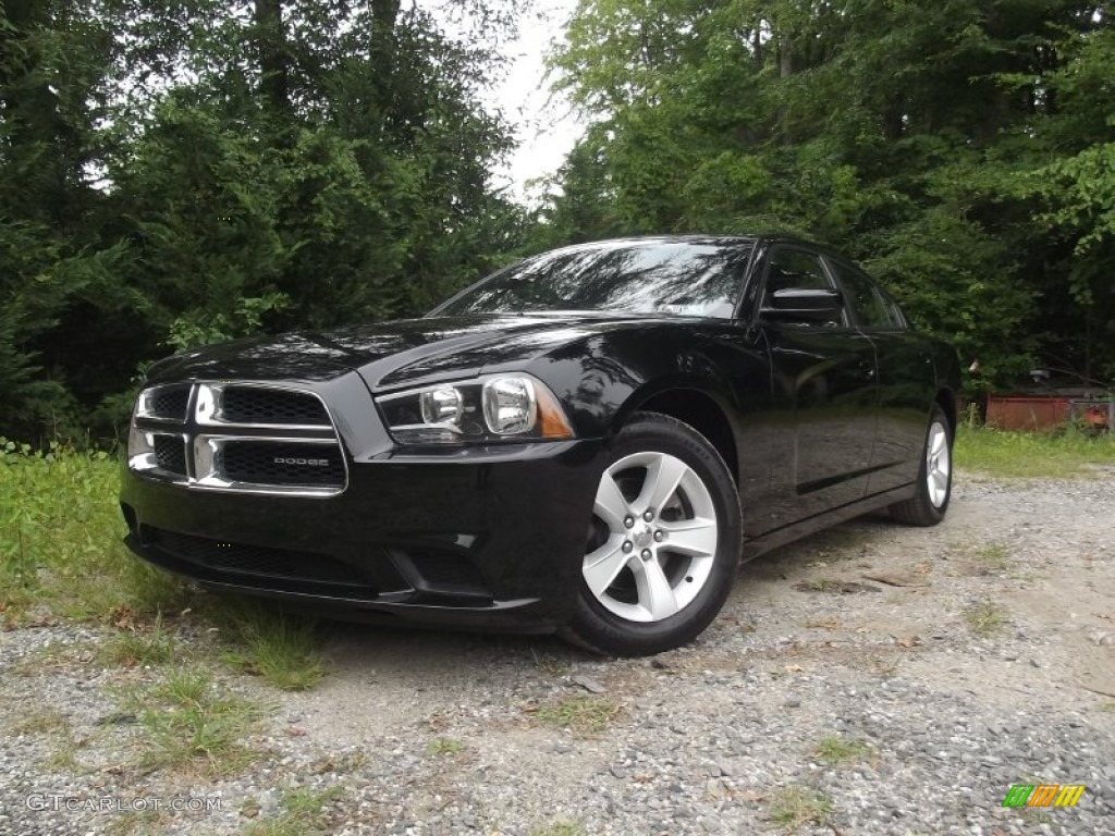 2012 Charger SE - Blackberry Pearl / Black photo #1
