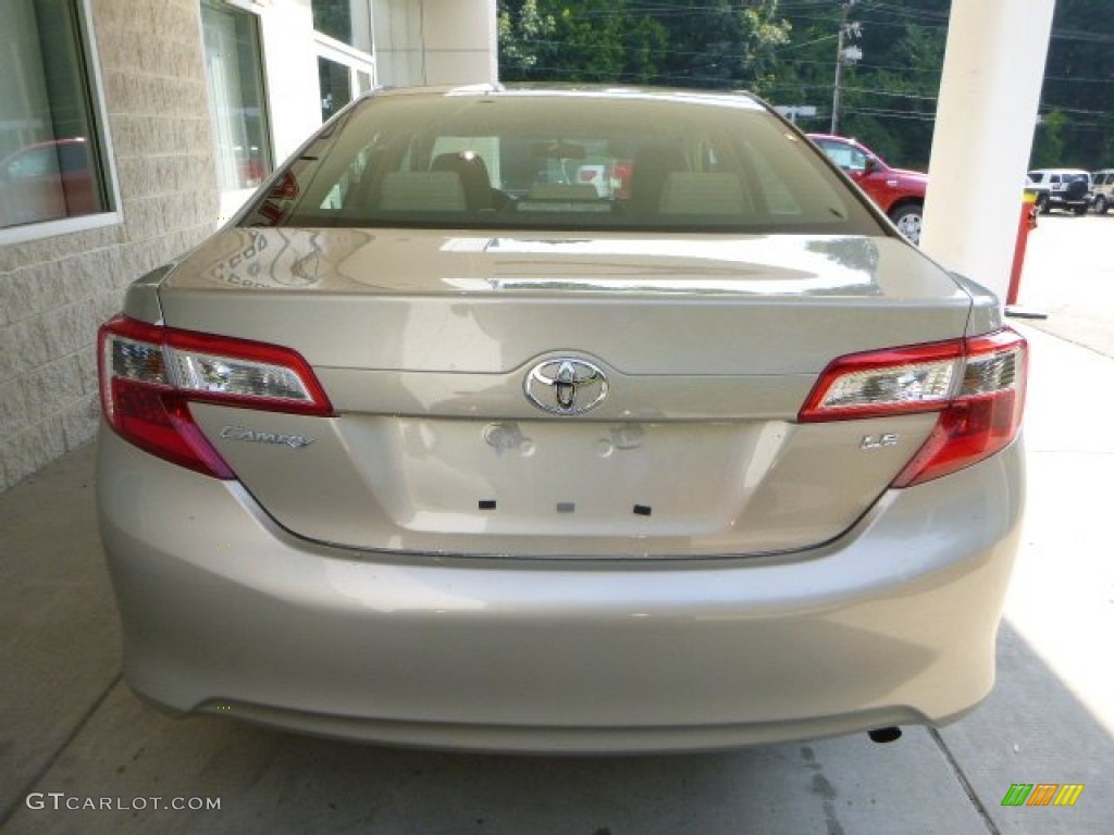 2013 Camry LE - Champagne Mica / Ivory photo #4