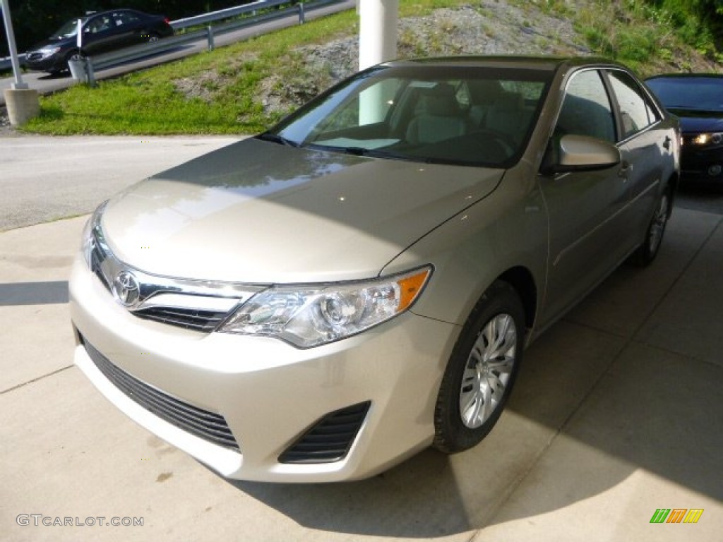 2013 Camry LE - Champagne Mica / Ivory photo #6