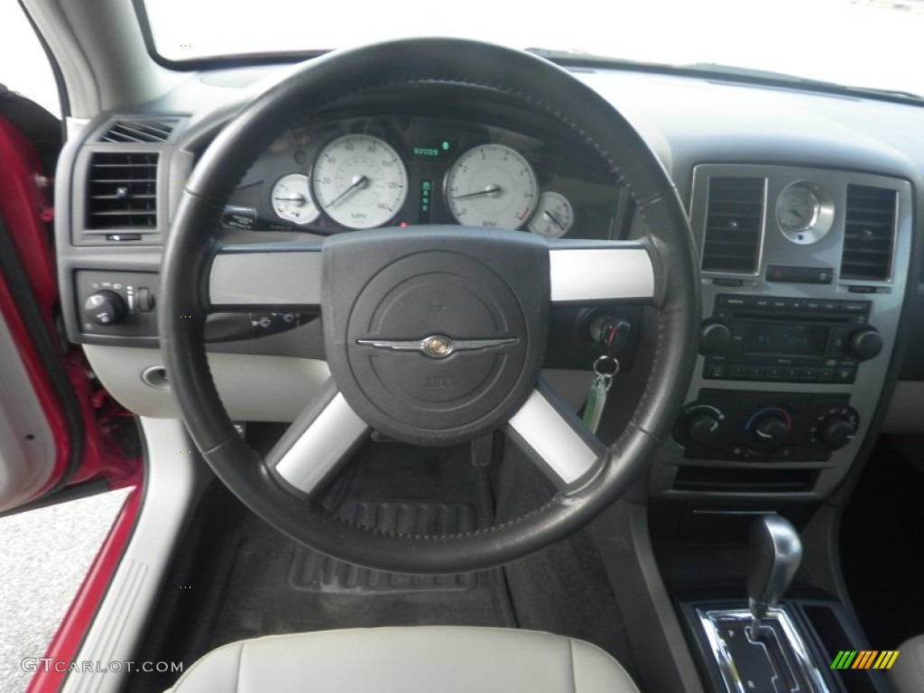 2007 300 Touring - Inferno Red Crystal Pearlcoat / Dark Slate Gray/Light Graystone photo #5