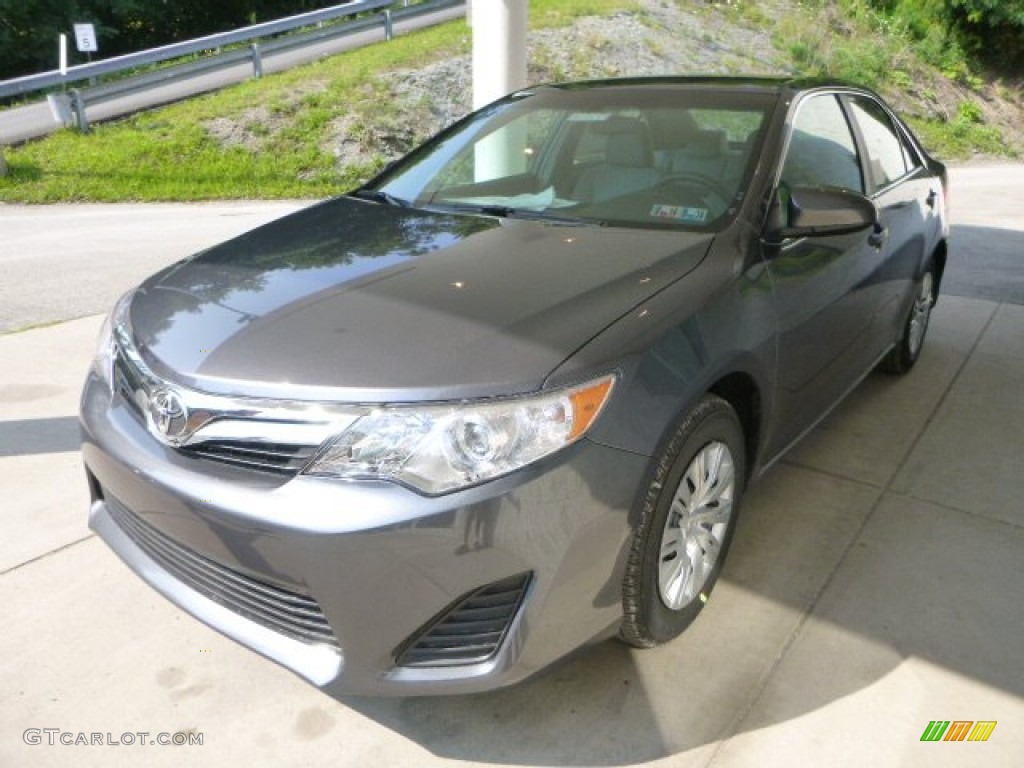 2013 Camry LE - Magnetic Gray Metallic / Ash photo #6