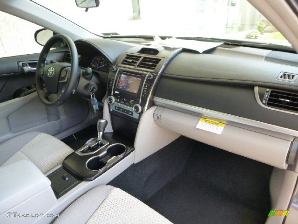 2013 Camry LE - Magnetic Gray Metallic / Ash photo #10