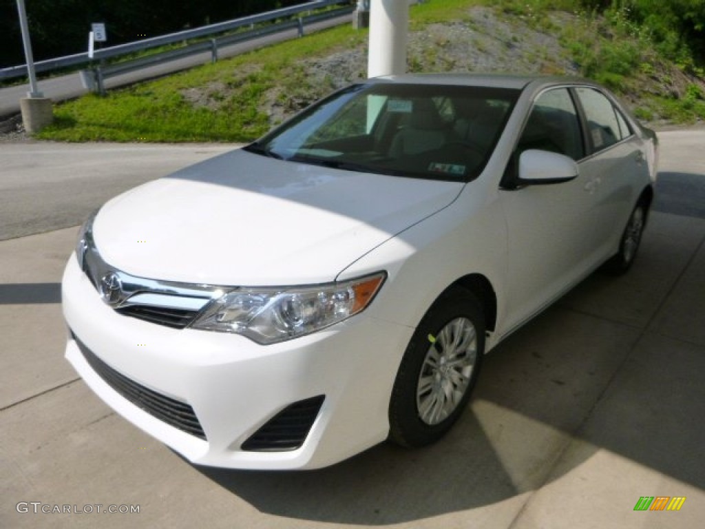 2013 Camry LE - Super White / Ivory photo #6
