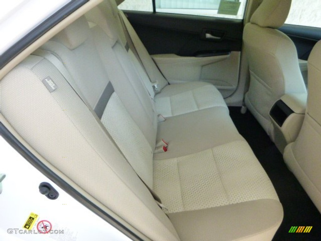 2013 Camry LE - Super White / Ivory photo #11