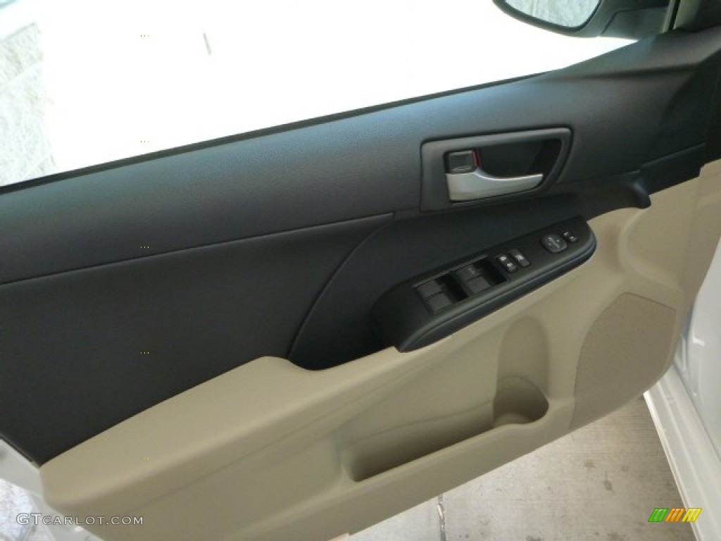 2013 Camry LE - Super White / Ivory photo #15