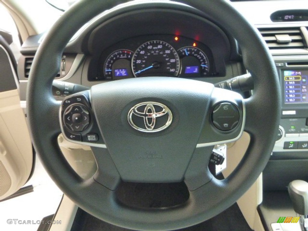 2013 Camry LE - Super White / Ivory photo #17
