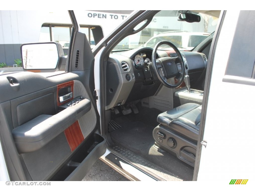 2005 F150 XLT SuperCrew - Oxford White / Medium Flint/Dark Flint Grey photo #10