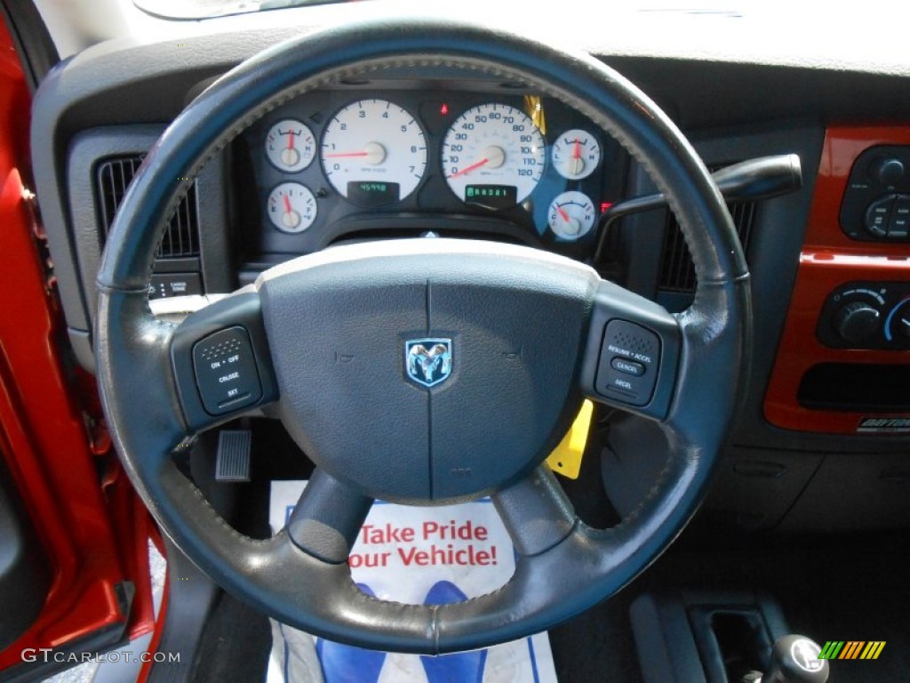 2005 Ram 1500 SLT Daytona Quad Cab 4x4 - Go ManGo! / Dark Slate Gray photo #25
