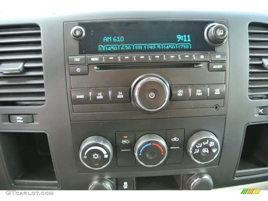 2013 Chevrolet Silverado 1500 LT Extended Cab Controls Photo #84781478