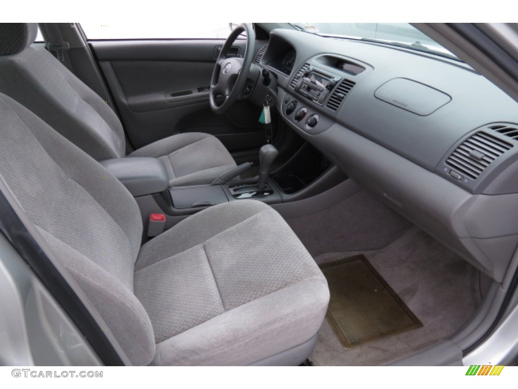 2004 Camry LE - Lunar Mist Metallic / Stone photo #6