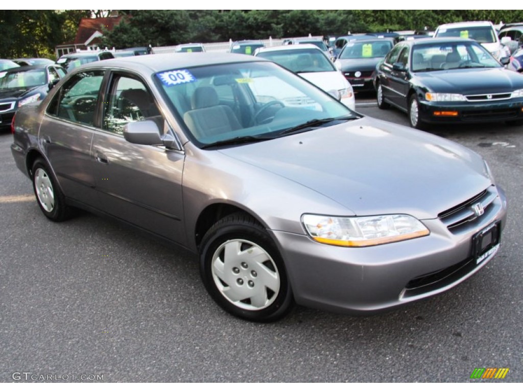 2000 Accord LX Sedan - Signet Silver Metallic / Charcoal photo #3