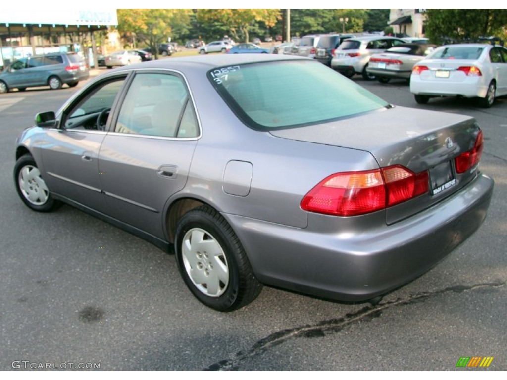 2000 Accord LX Sedan - Signet Silver Metallic / Charcoal photo #10