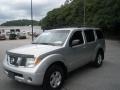 2005 Silver Lightning Metallic Nissan Pathfinder XE  photo #13