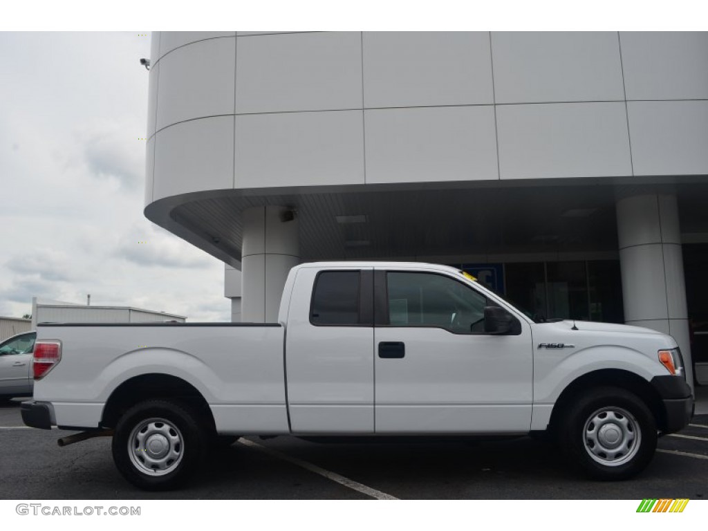 2010 F150 XL SuperCab - Oxford White / Medium Stone photo #2