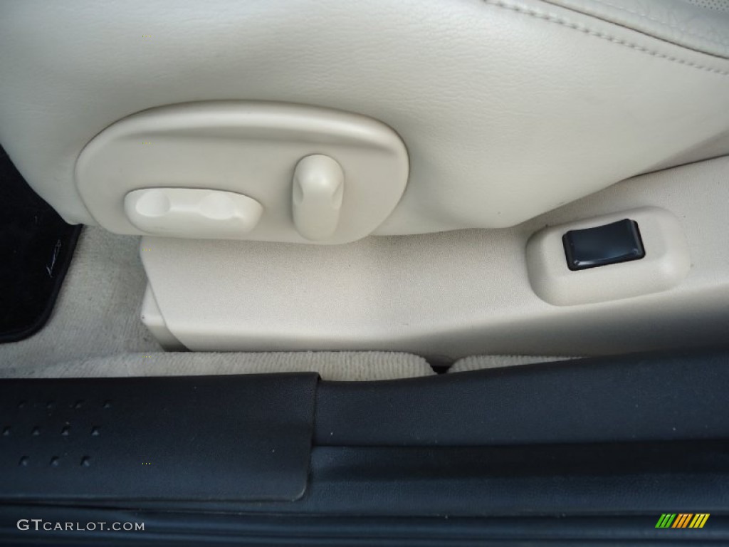 2004 CTS Sedan - Blue Chip / Light Neutral photo #24
