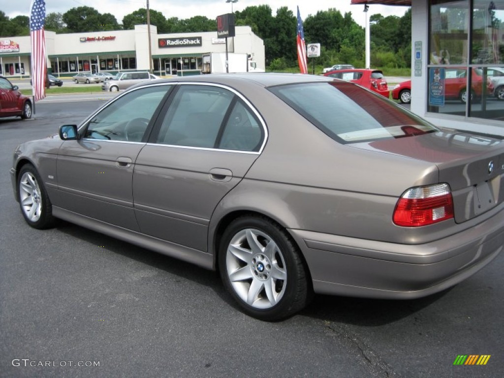 2002 5 Series 525i Sedan - Kalahari Beige Metallic / Sand photo #8