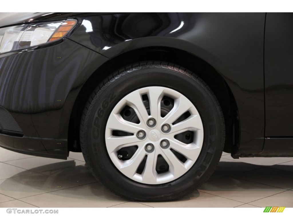 2010 Kia Forte LX Wheel Photos