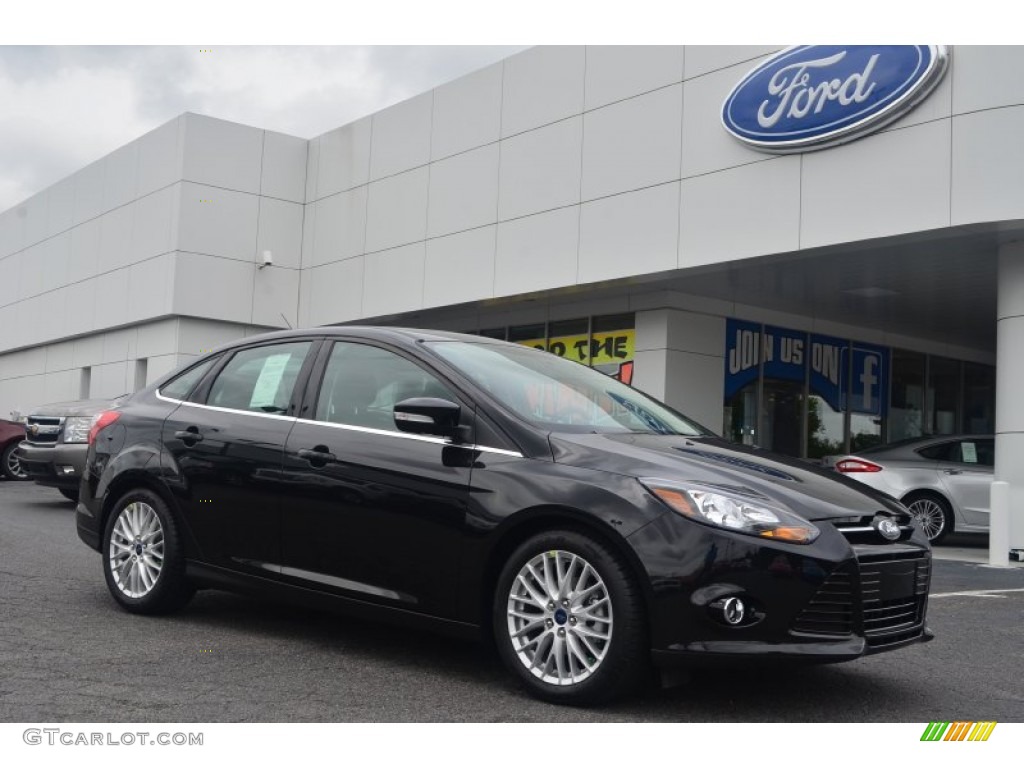 2014 Focus Titanium Sedan - Tuxedo Black / Charcoal Black photo #1