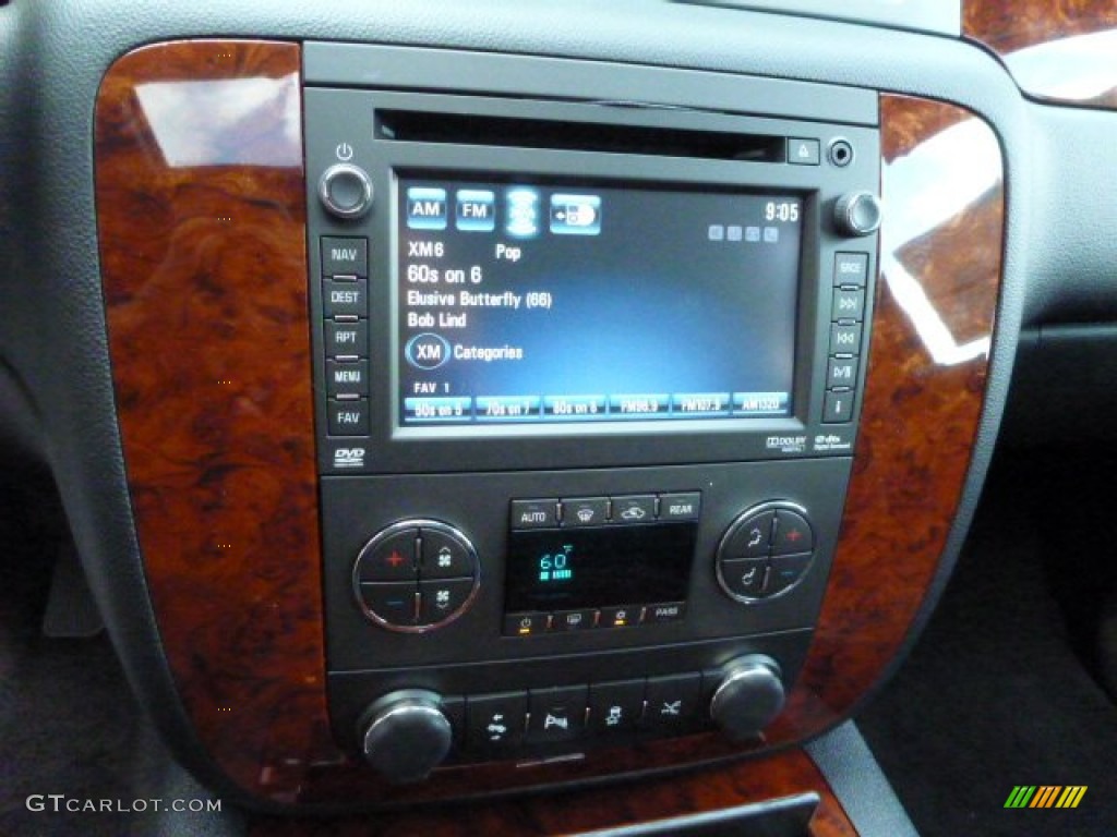 2014 Chevrolet Suburban LTZ 4x4 Controls Photos