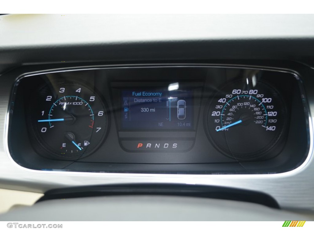 2014 Ford Taurus SEL Gauges Photo #84795725