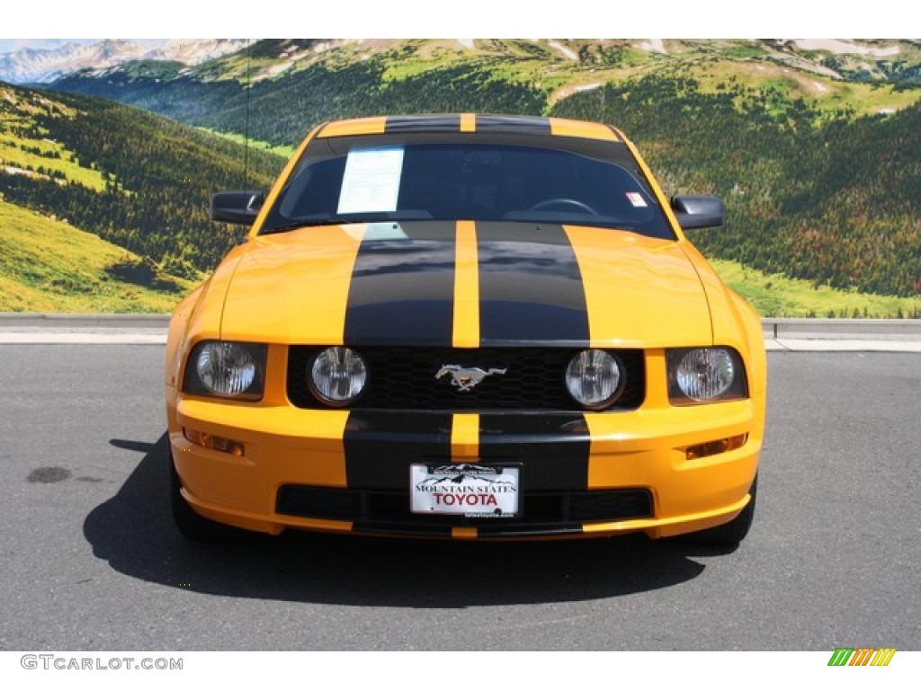 2009 Mustang GT Premium Coupe - Grabber Orange / Dark Charcoal photo #4