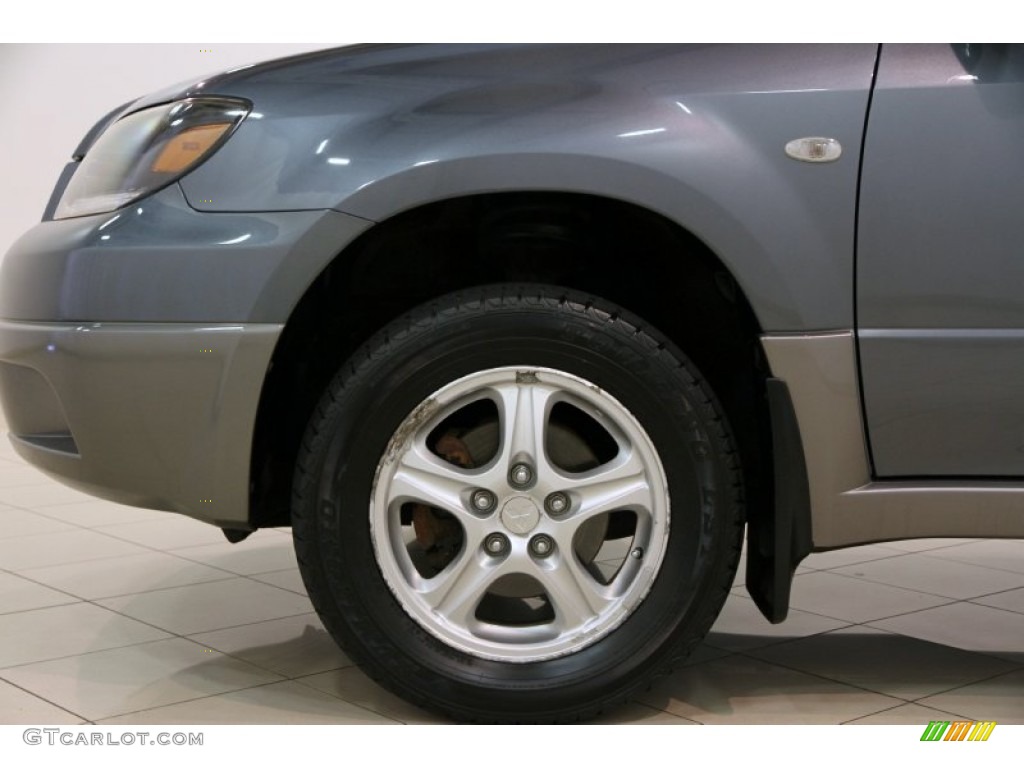 2004 Outlander LS - Urban Gray Pearl / Charcoal photo #15