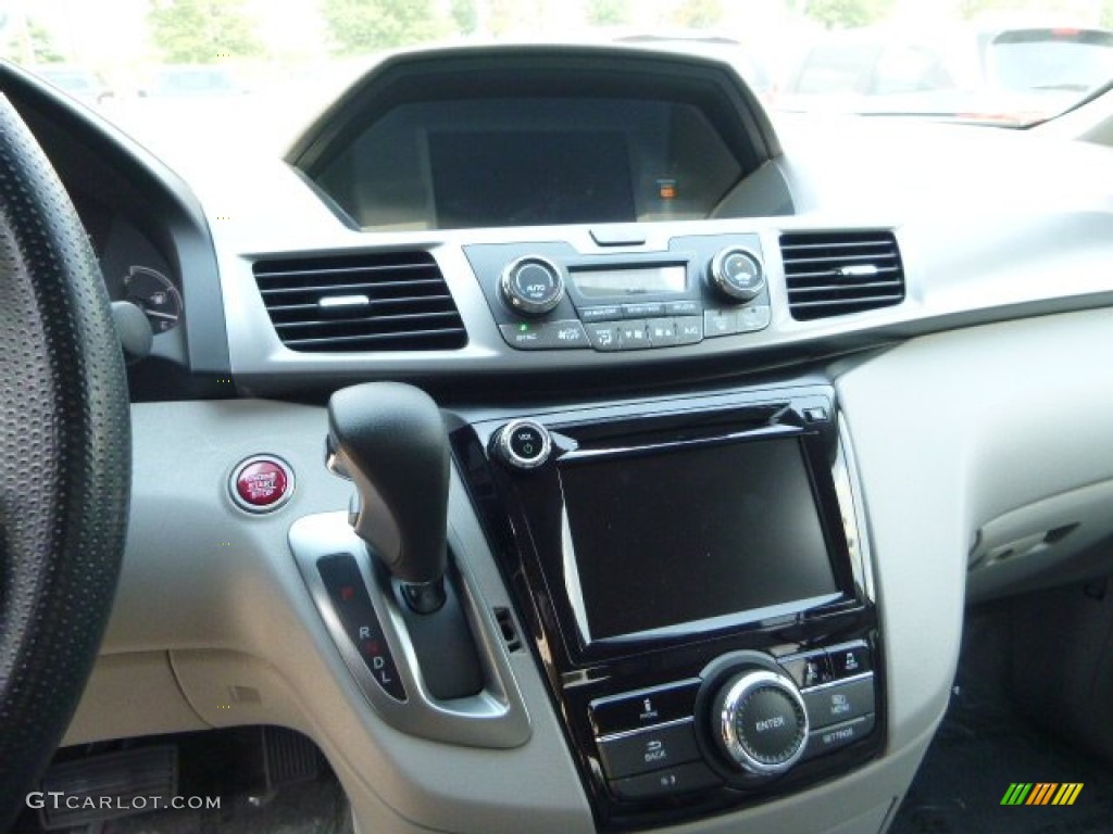 2014 Honda Odyssey EX Controls Photos