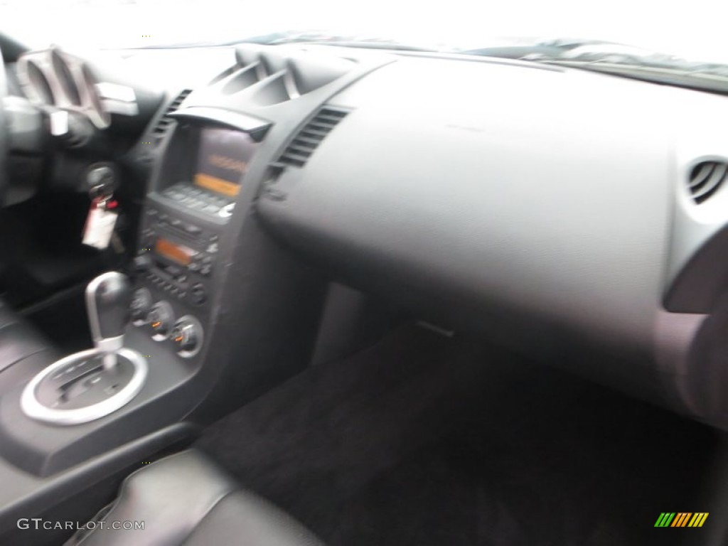 2004 350Z Touring Roadster - Redline / Carbon Black photo #17