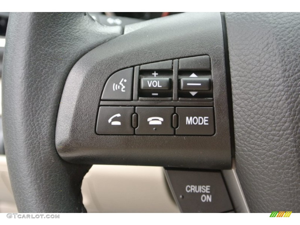 2011 Mazda CX-7 i Touring Controls Photo #84807038