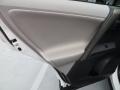 Super White - RAV4 LE Photo No. 20
