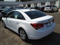 Summit White - Cruze LS Photo No. 4
