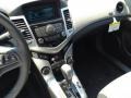 Summit White - Cruze LS Photo No. 10